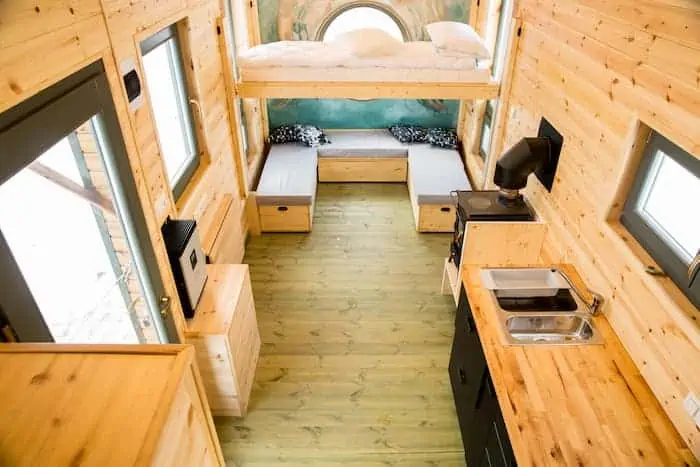 Tiny House'un iç mekana yerleştirilmesi